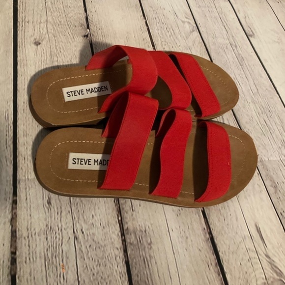COPY - Steve Madden Pascal 3 strap slid on sandals size 7 - Picture 1 of 4